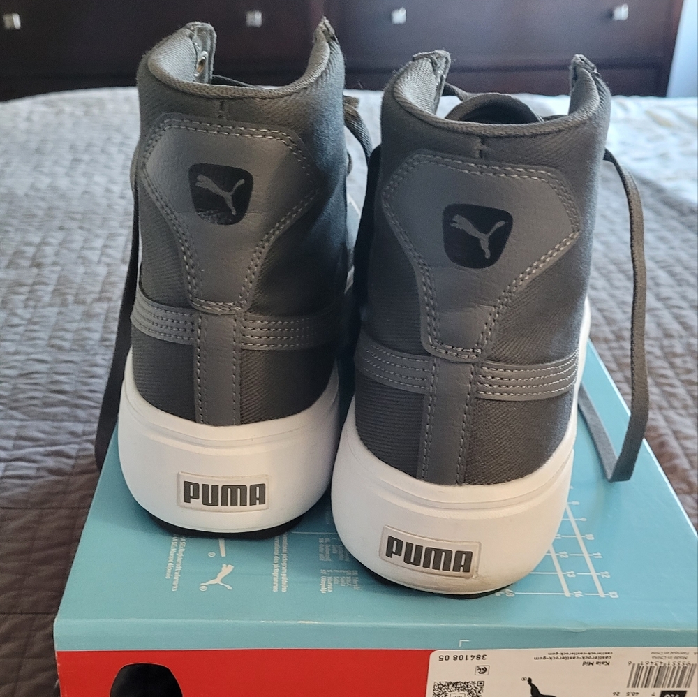 Puma Women's Kaia Mid 9.5 grey *like new*